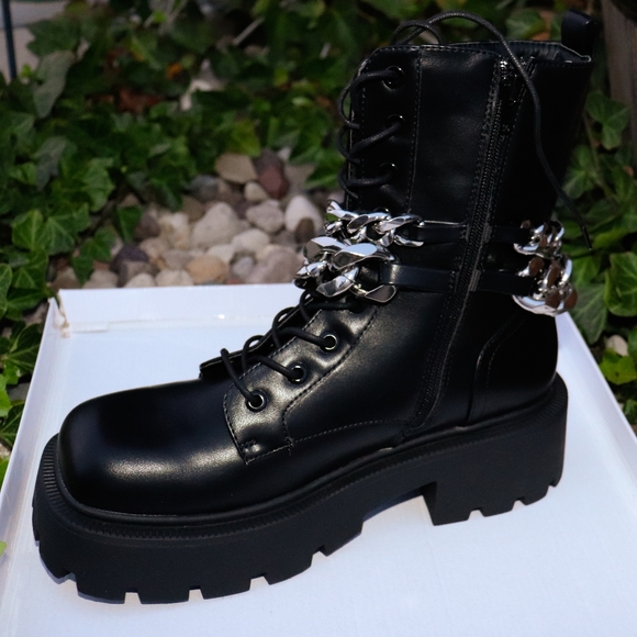 Nasty Gal Black Faux Leather Chunky Gothic Chain Lace-Up Boots - Picture 6 of 9